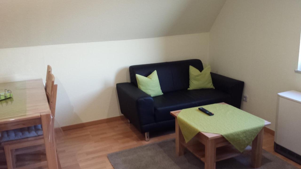 Ferienwohnung "Schwaebische Alb" , Pension Wauri Waldenbuch エクステリア 写真